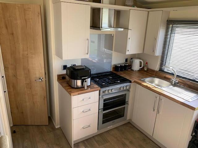 Newbeach Holiday Park - Greenfields Dymchurch Exteriör bild